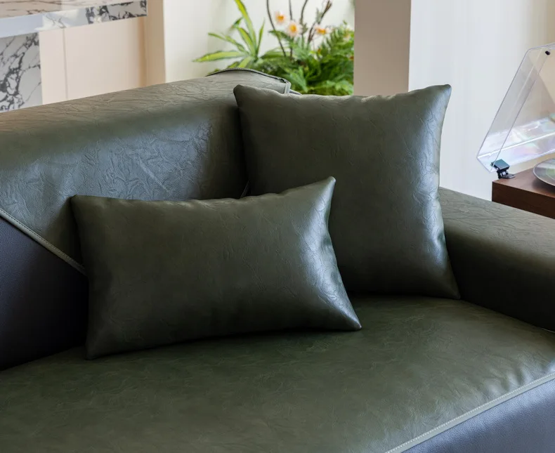LineProtect™ – Protège Canapé Design Imperméable & Antidérapant en Simili Cuir