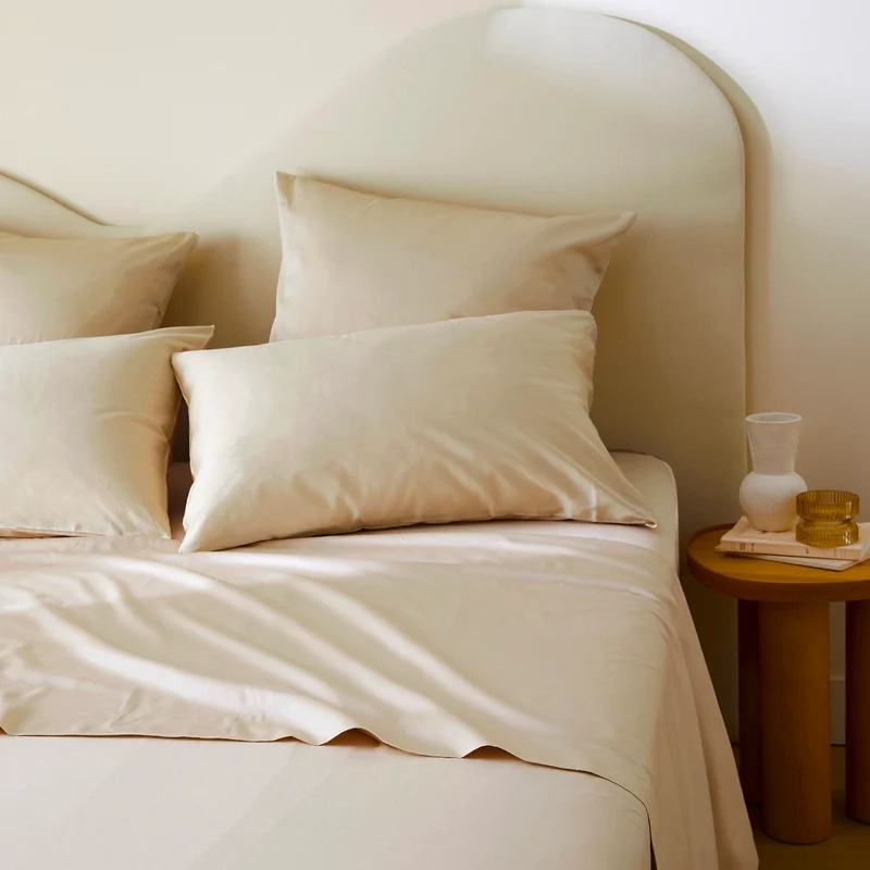 Le drap plat en satin de coton bio