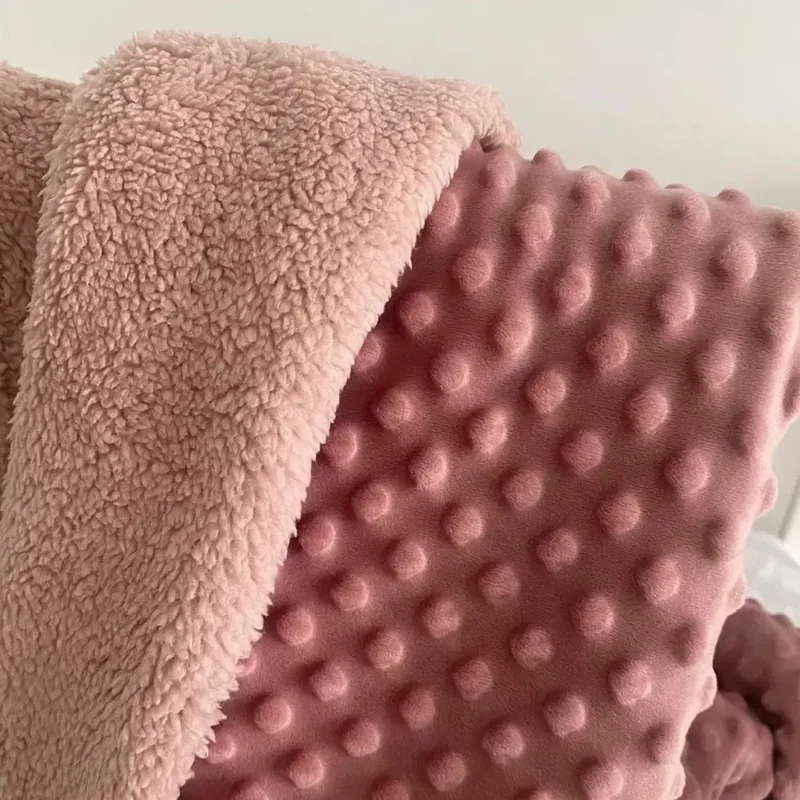 Couverture Bebe en Minky