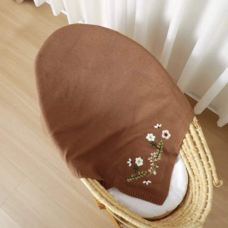 Couverture Bebe Broderie