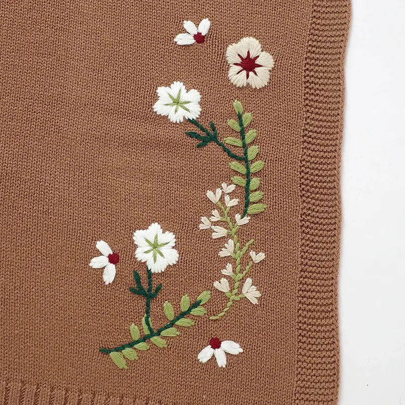 Couverture Bebe Broderie