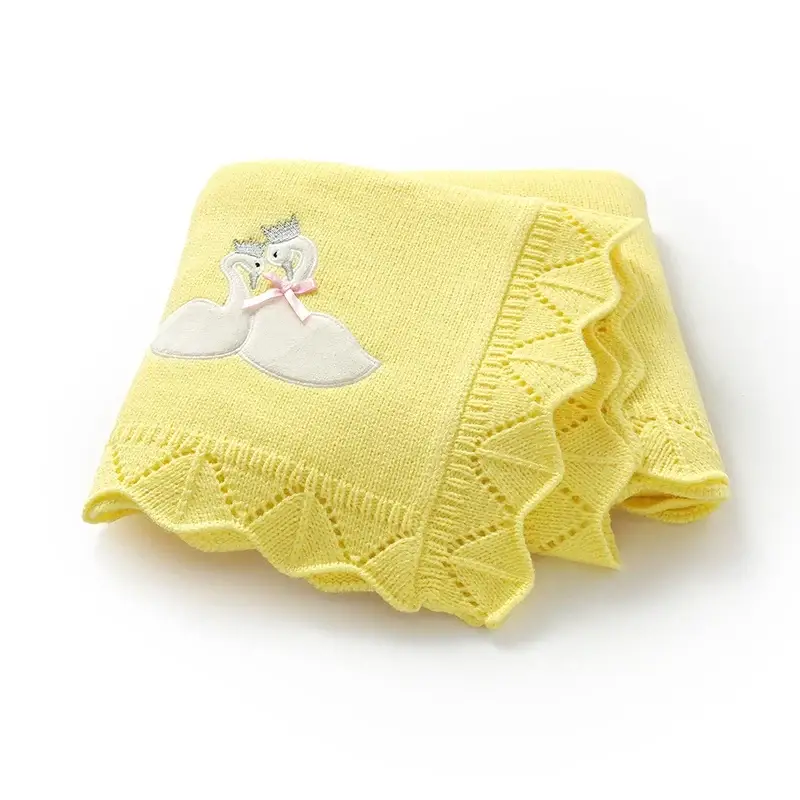 Couverture en Crochet Bebe