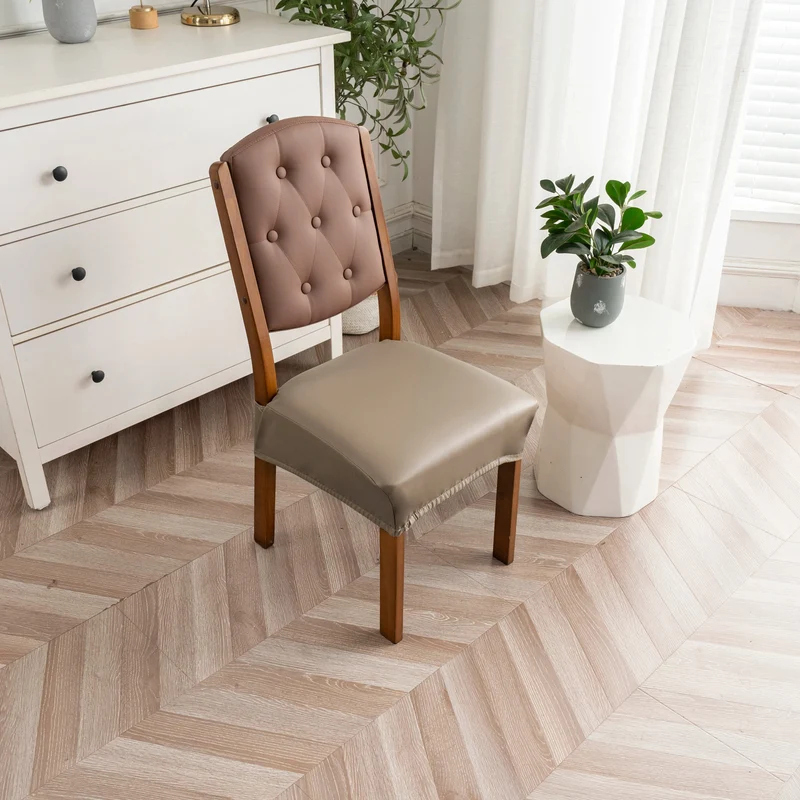 Housse pour assise siège de chaise simili cuir imperméable avec attaches anti glisse