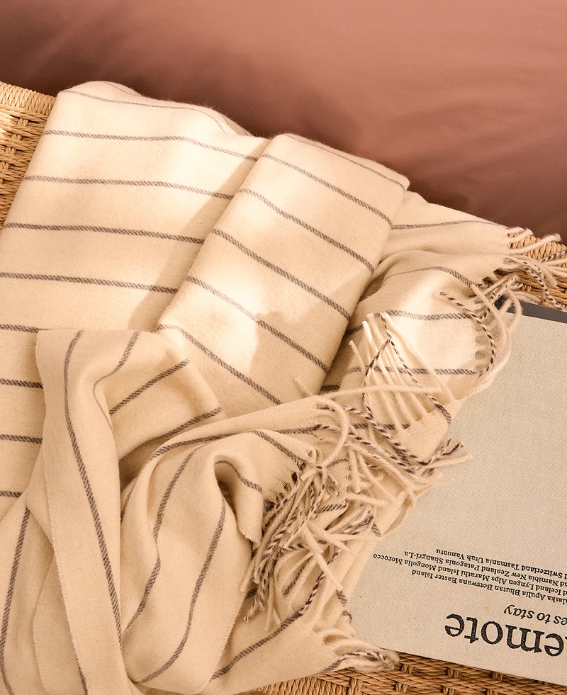 Plaid en Cachemire et Laine d'Agneau