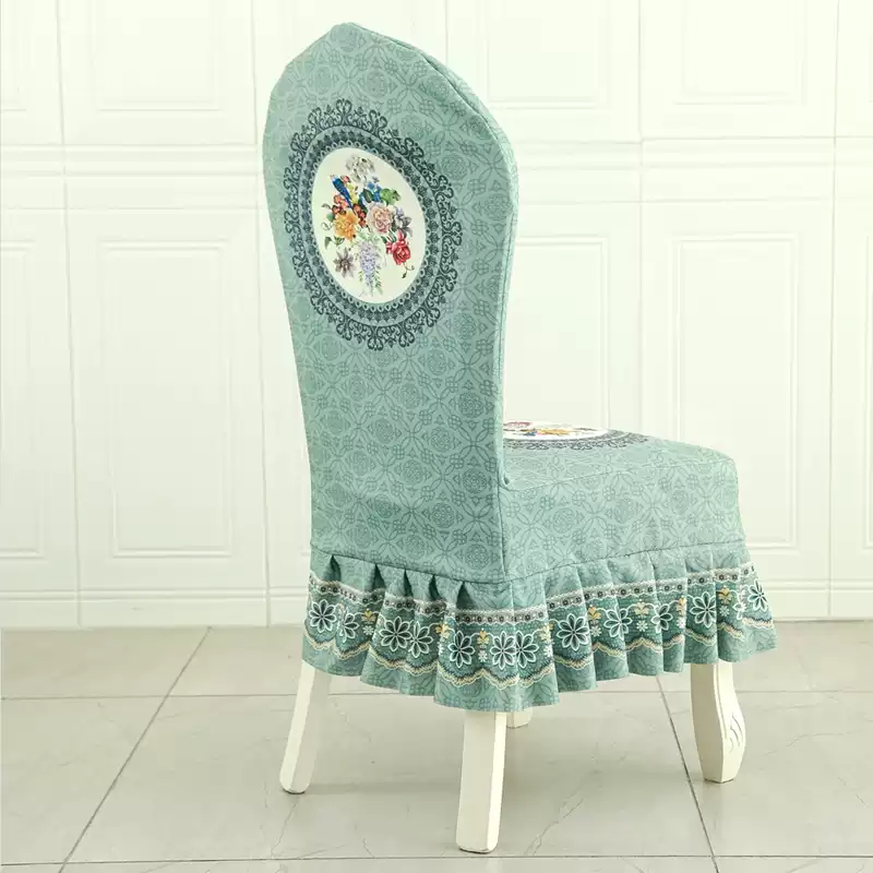 Housse de chaise baroque louis 16 ancienne luxe avec jupe