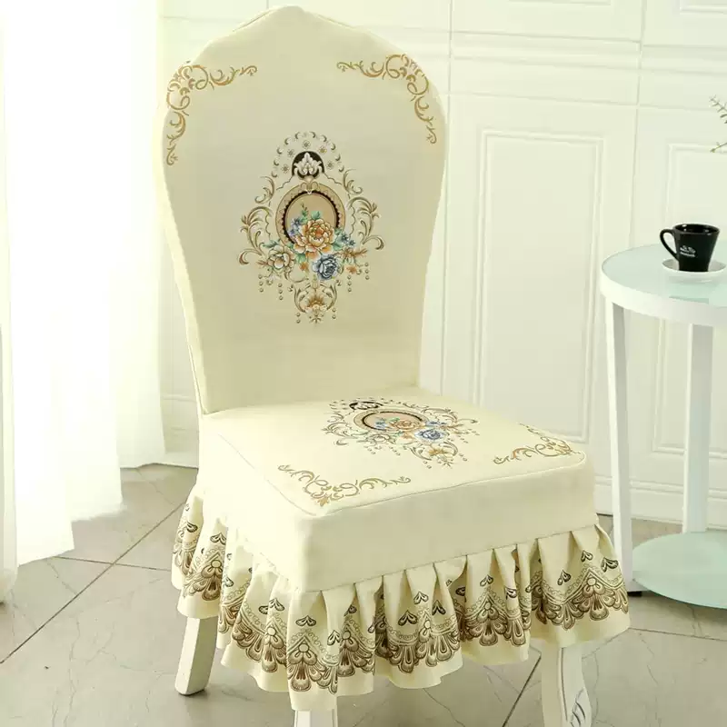 Housse de chaise baroque louis 16 ancienne luxe avec jupe