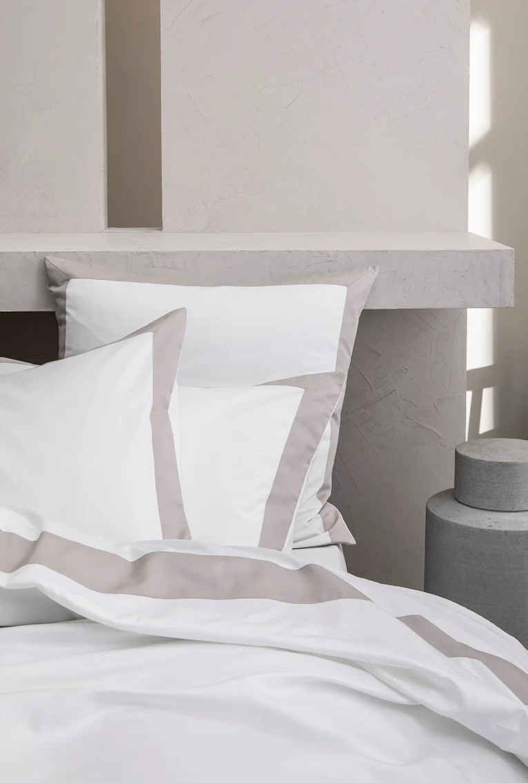Set de 2 Taies d'Oreillers Satin Bicolore