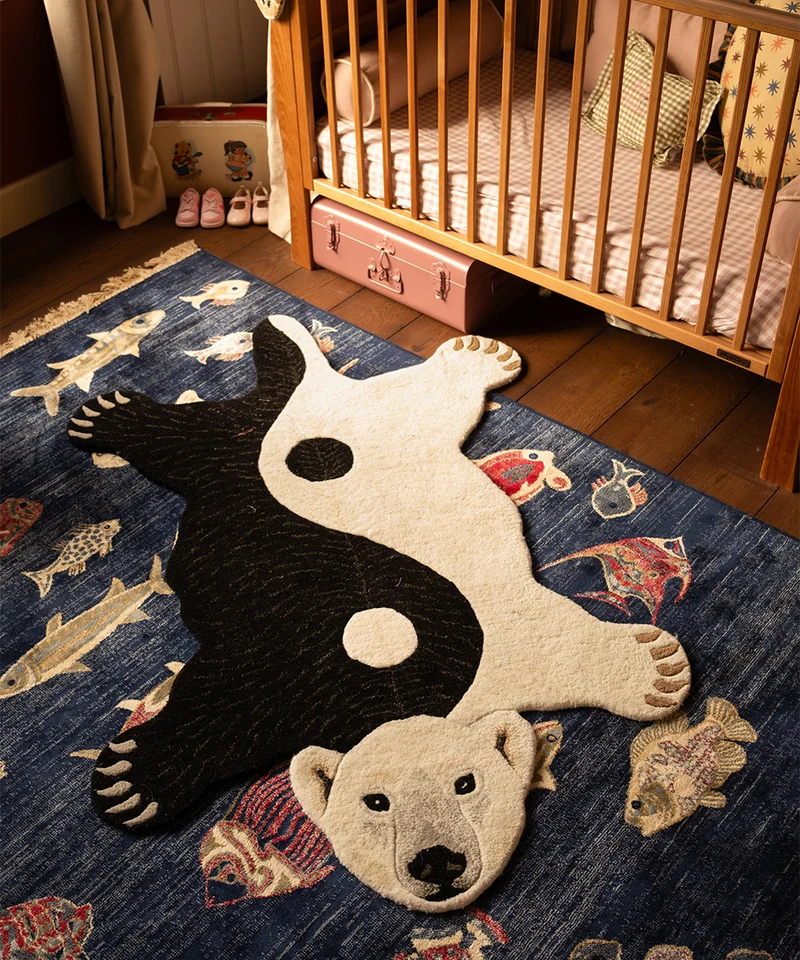 Mara Yin Yang Isbjørn Tæppe i Uld – Doing Goods