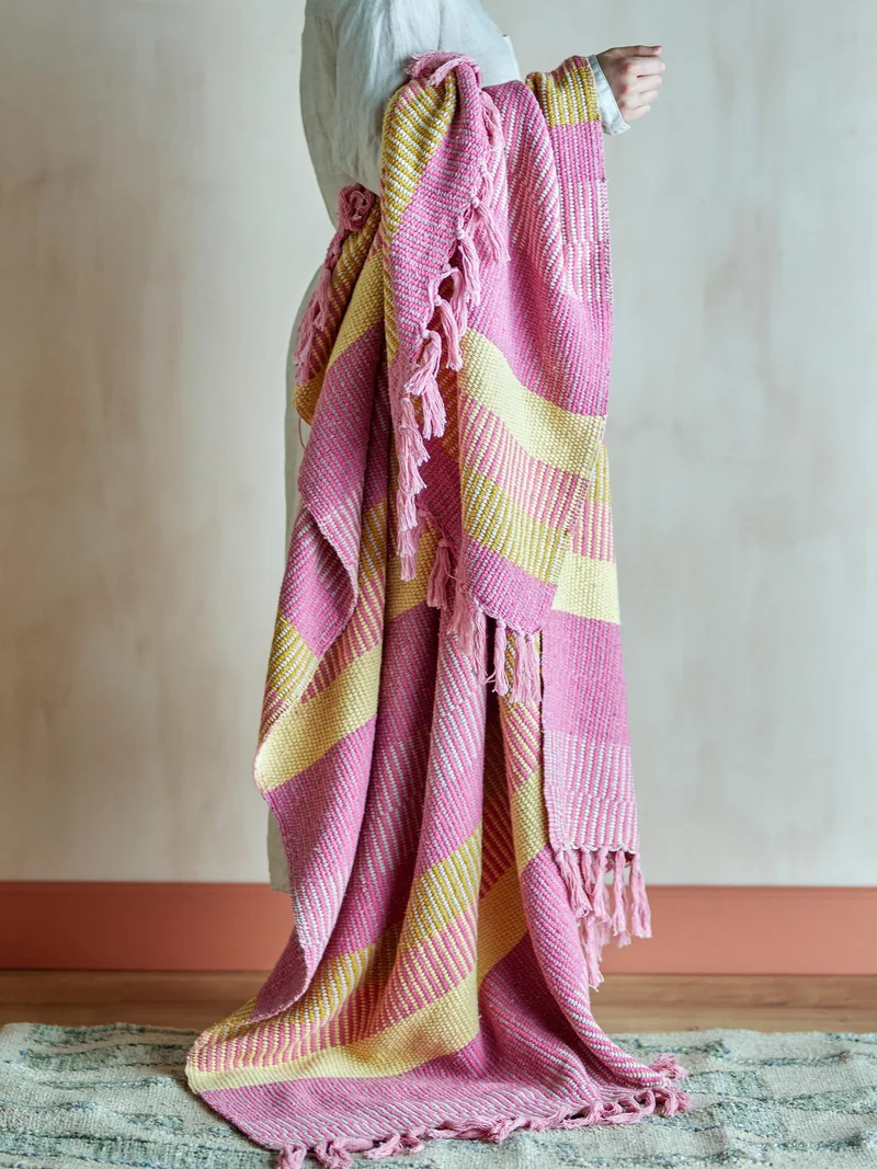 Isnel plaid i genanvendt bomuld, lyserøde striber – Creative Collection