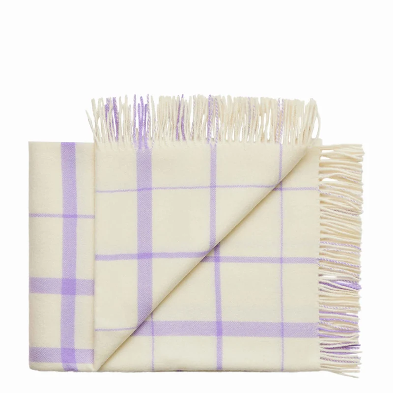 Warp and Weft plaid i uld, råhvid og lilla – Silkeborg Uldspinderi