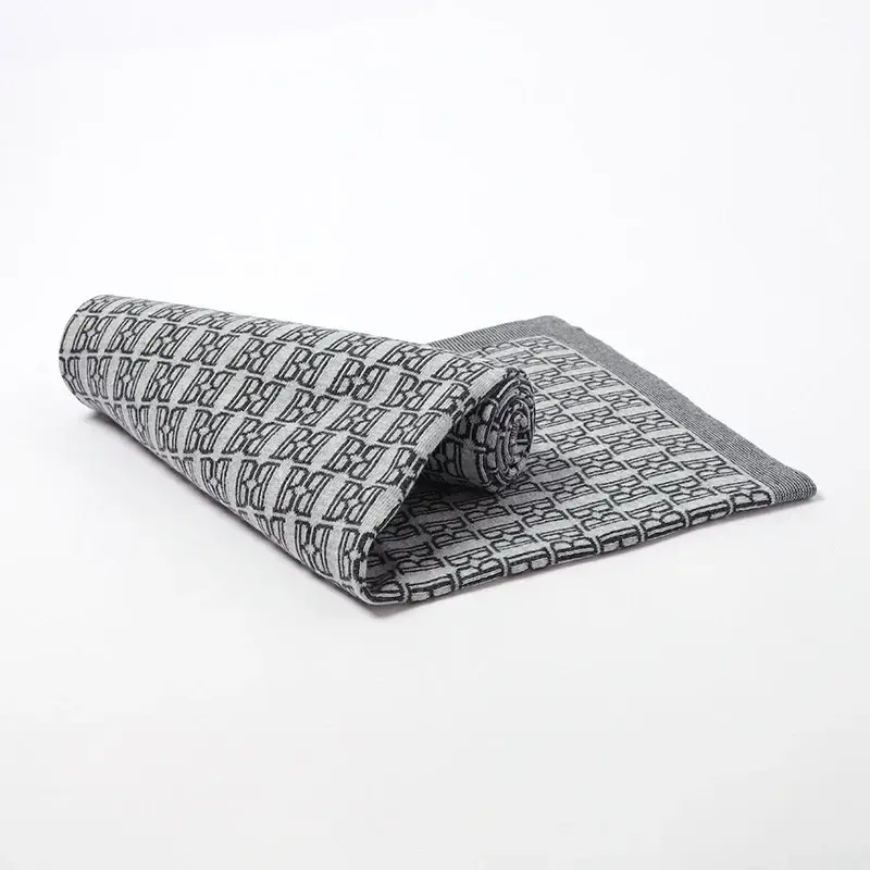 Couverture Bebe Gris