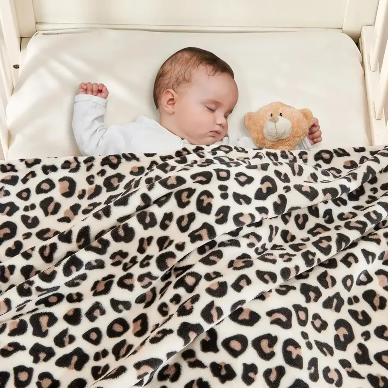 Couverture Bebe Leopard