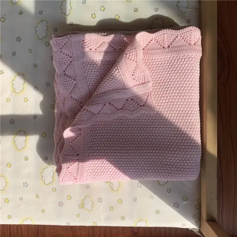 Couverture en Tricot Bebe