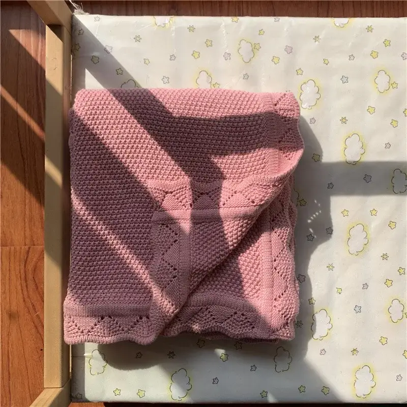 Couverture en Tricot Bebe