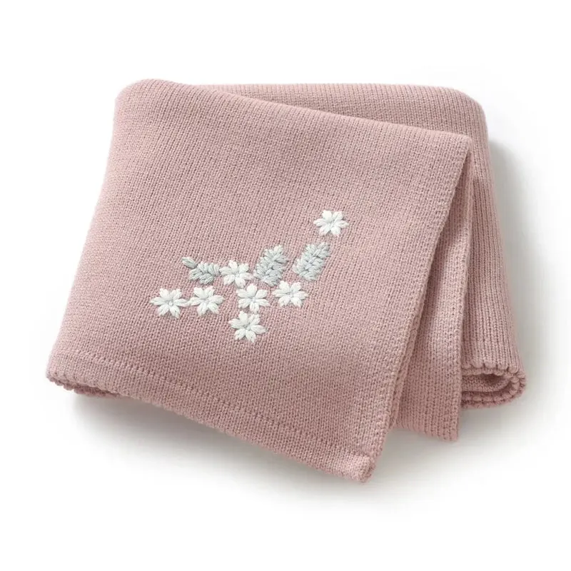 Couverture Brodée Bébé