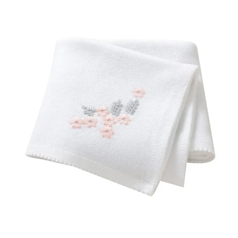 Couverture Brodée Bébé