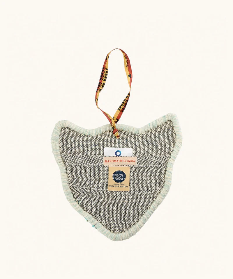 Lille Admiral tiger tæppe i uld – Doing Goods