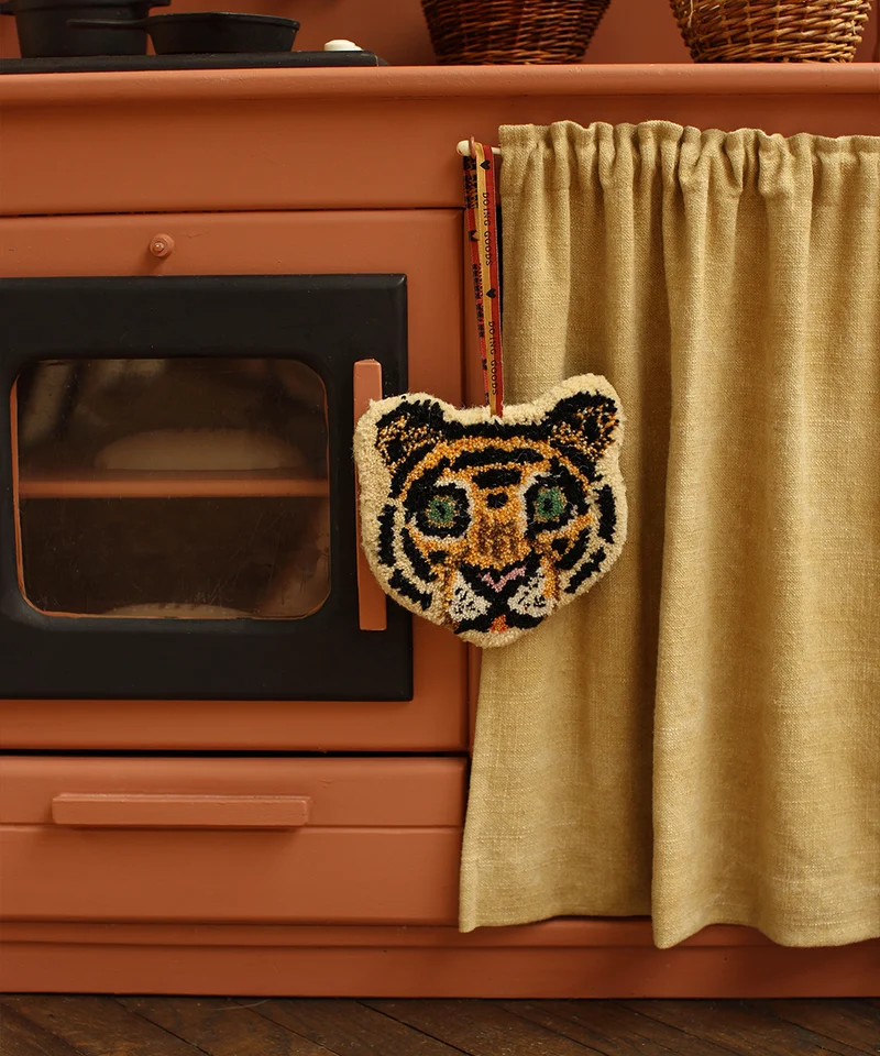Lille tiger tæppe i uld – Doing Goods