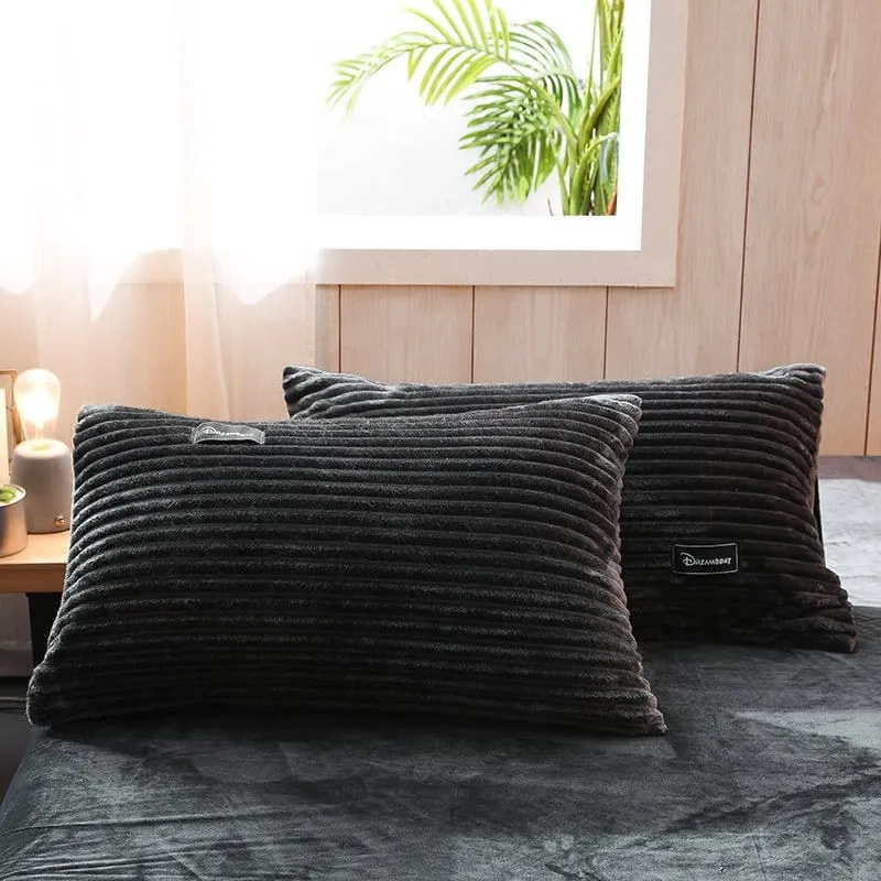 Noir Velours - Drap housse / Housse de couette / Taies d'oreiller