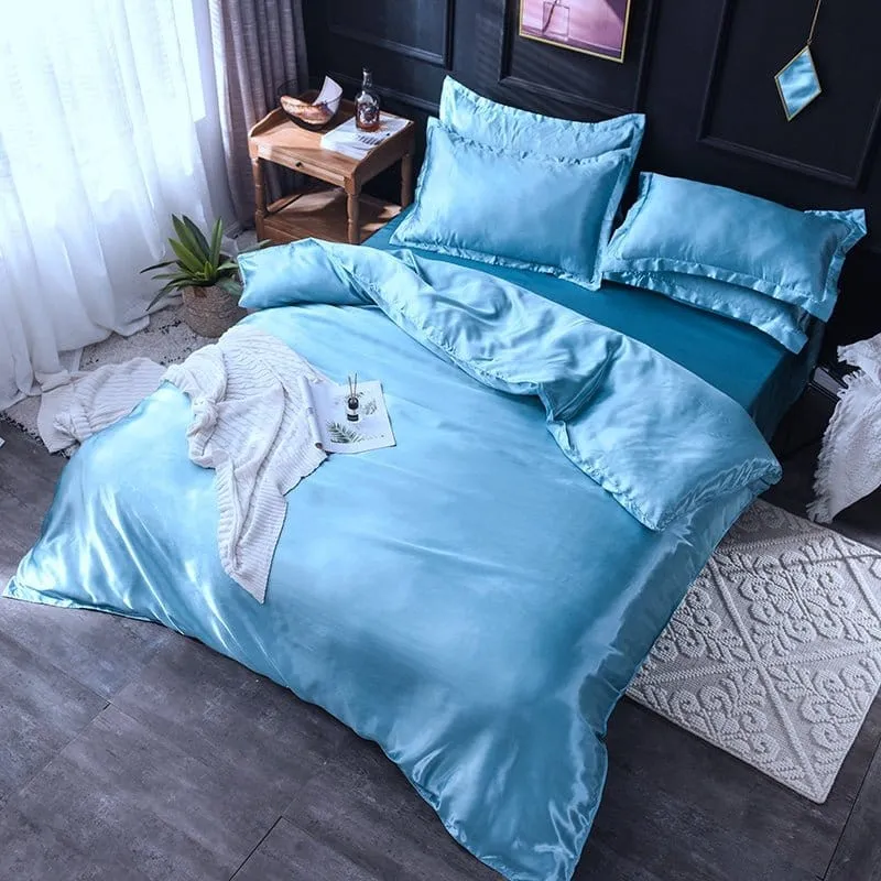Bleu ciel type satin - Drap housse / Housse de couette / 2 taies d'oreiller
