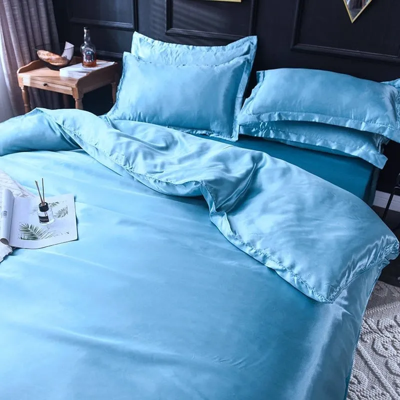 Bleu ciel type satin - Drap housse / Housse de couette / 2 taies d'oreiller