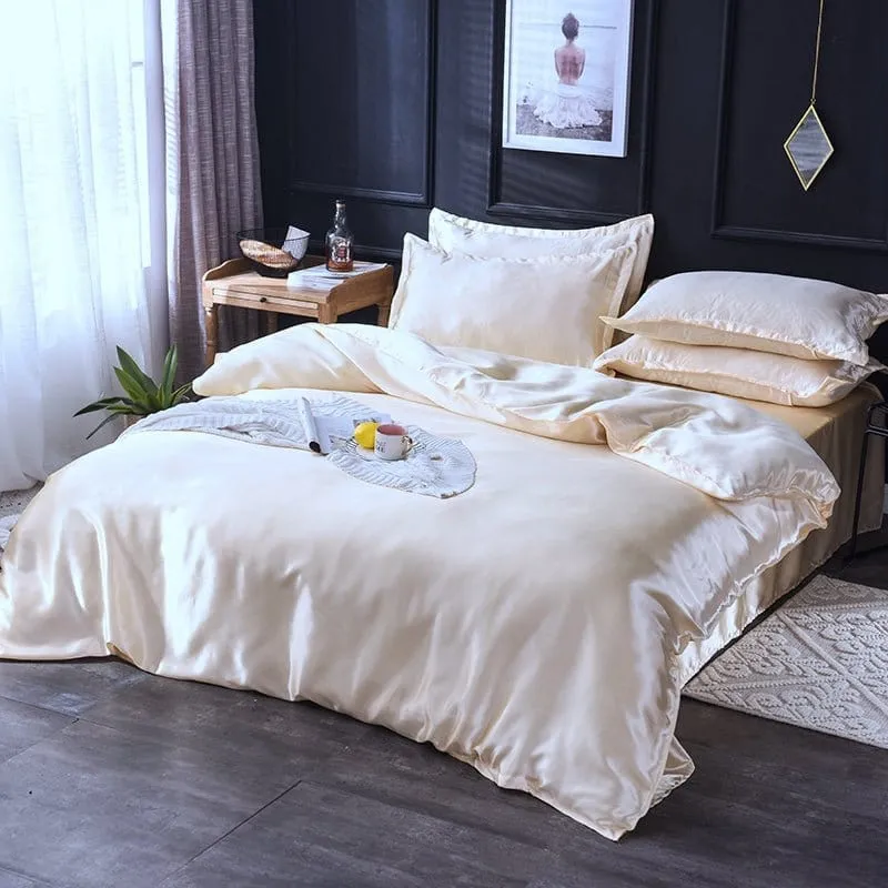 Beige clair type satin - Drap housse / Housse de couette / 2 taies d'oreiller