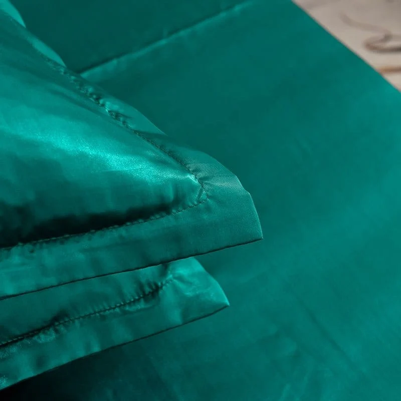 Vert type satin - Drap housse / Housse de couette / 2 taies d'oreiller