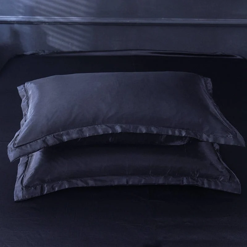 Noir type satin - Drap housse / Housse de couette / 2 taies d'oreiller