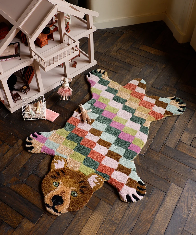 Archie bjørne tæppe i uld – Doing Goods
