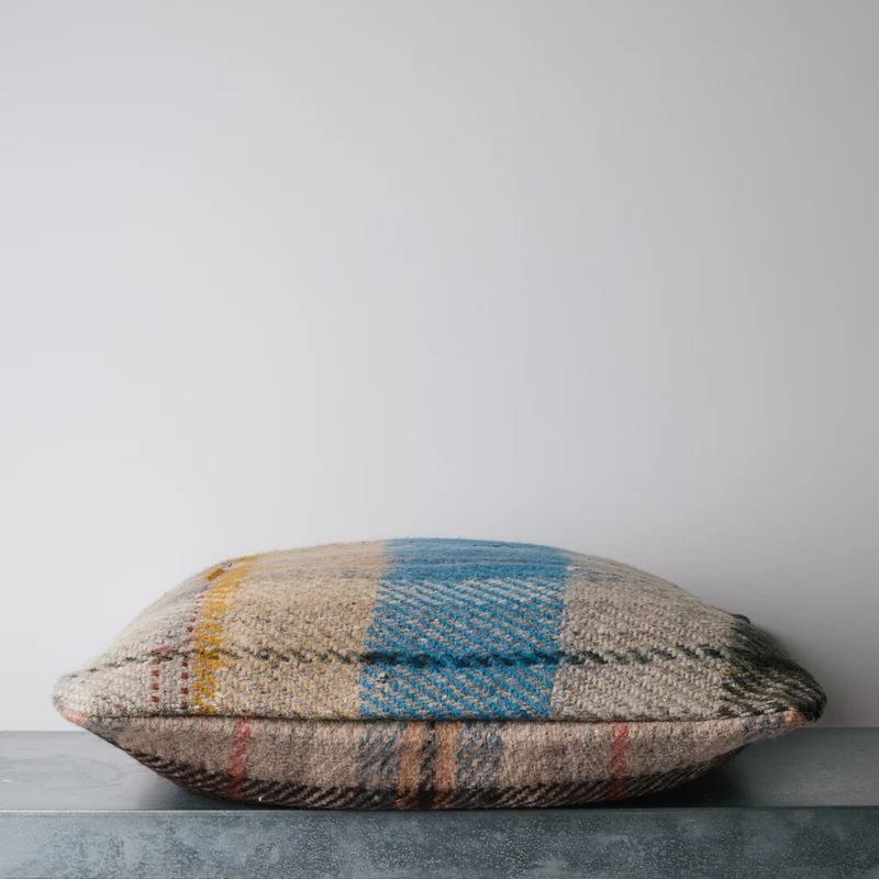 Housse de coussin en laine recyclée