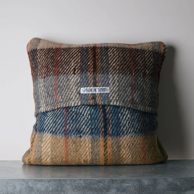 Housse de coussin en laine recyclée