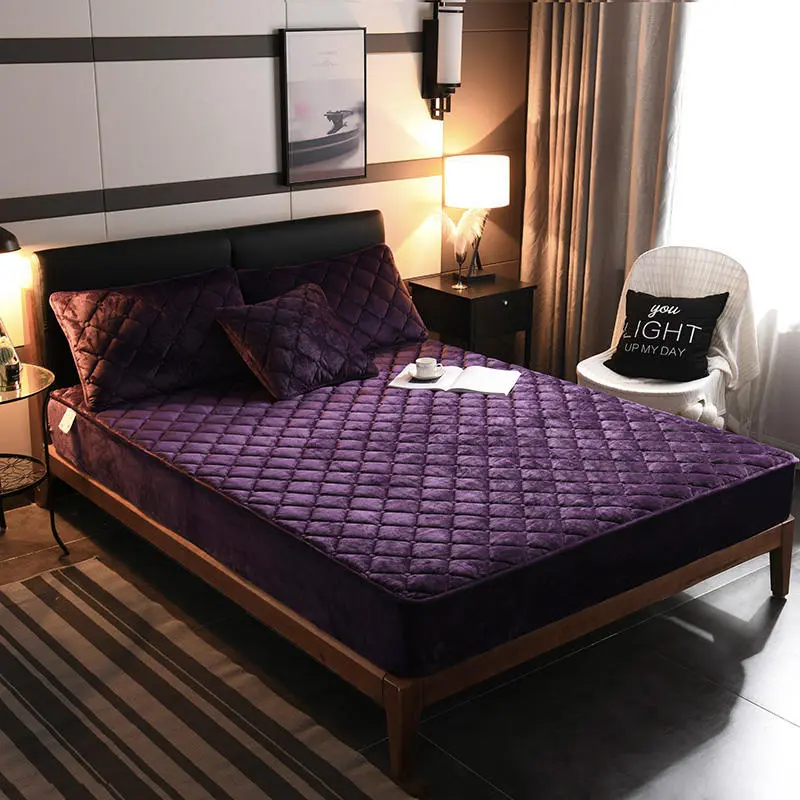 Housse de Matelas Velours Moderne VELZIO