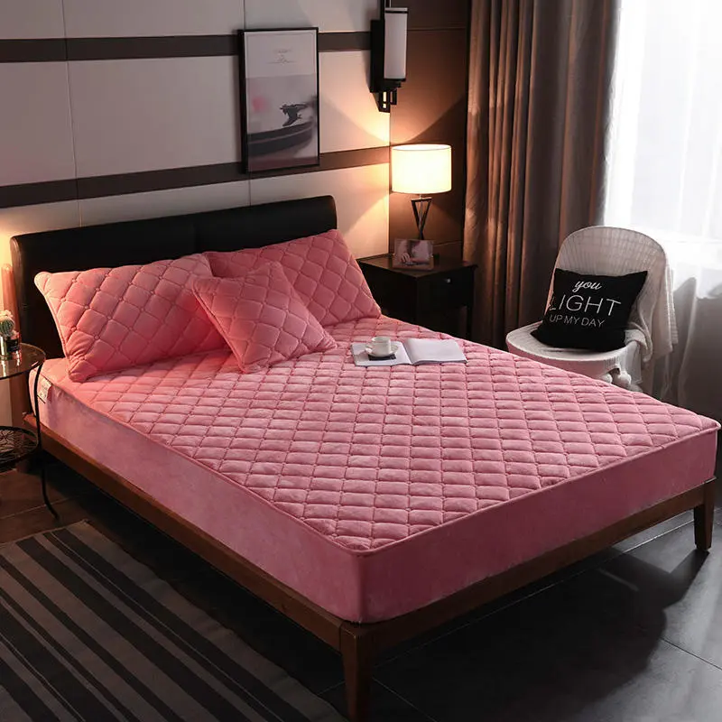 Housse de Matelas Velours Moderne VELZIO