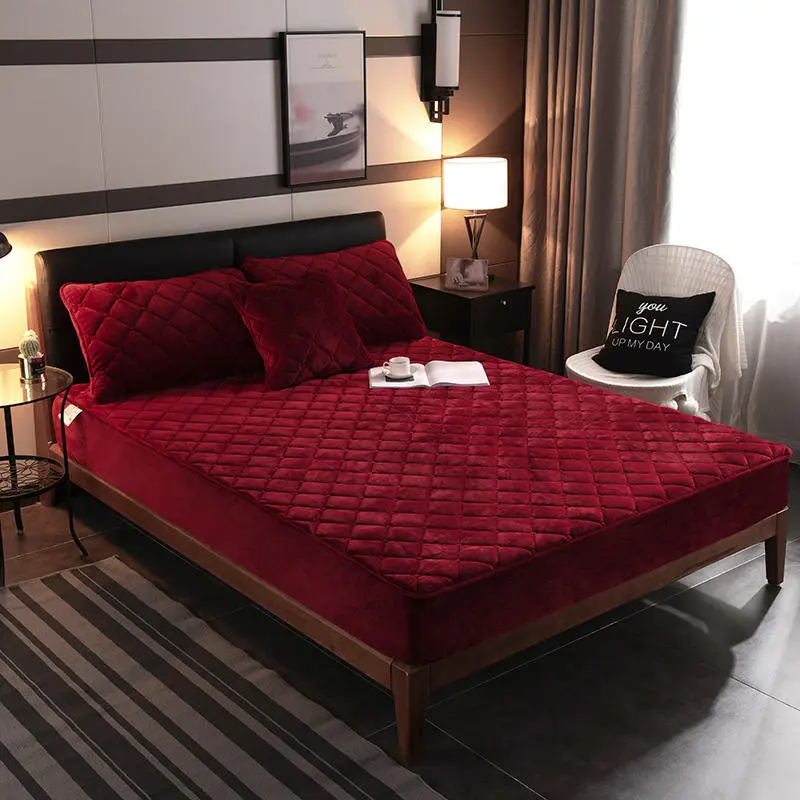 Housse de Matelas Velours Moderne VELZIO