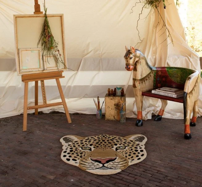Stort leopardhoved tæppe i uld – Doing Goods