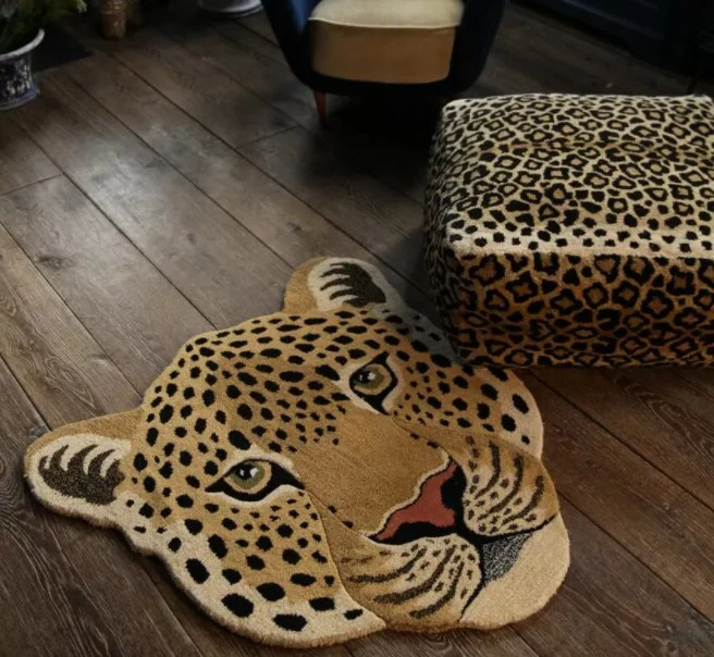 Stort leopardhoved tæppe i uld – Doing Goods