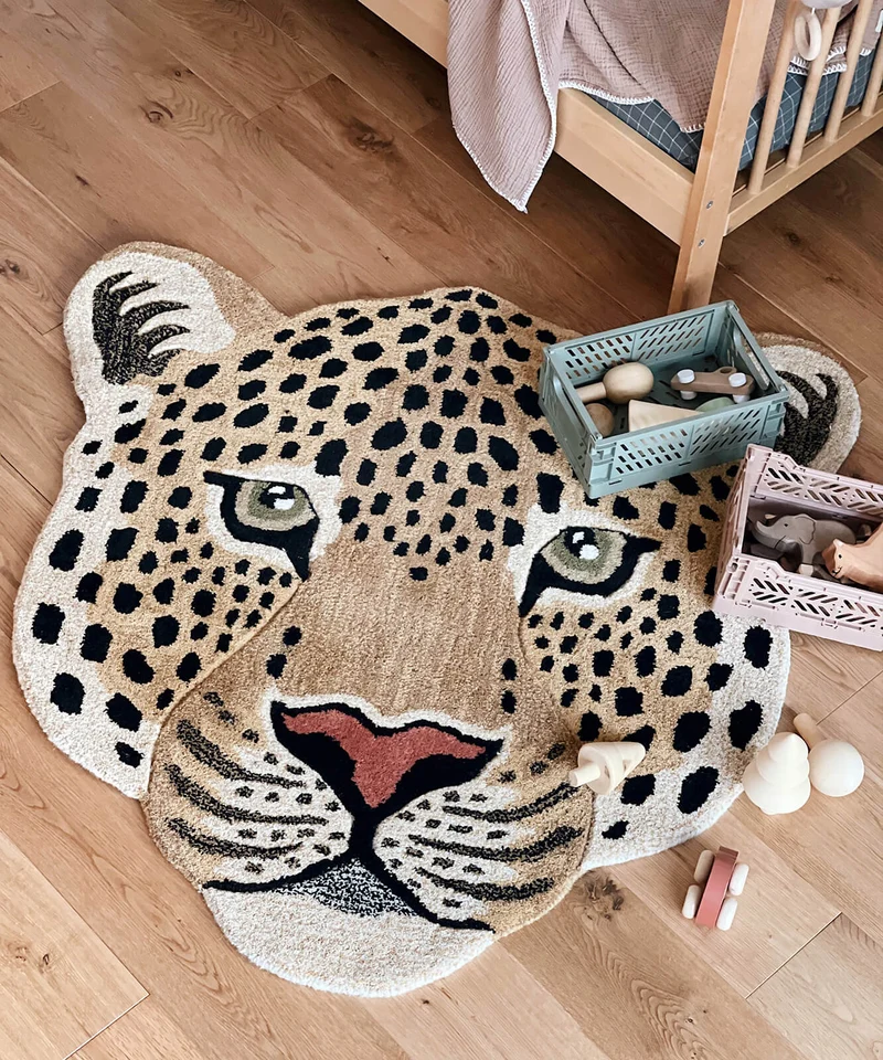 Stort leopardhoved tæppe i uld – Doing Goods
