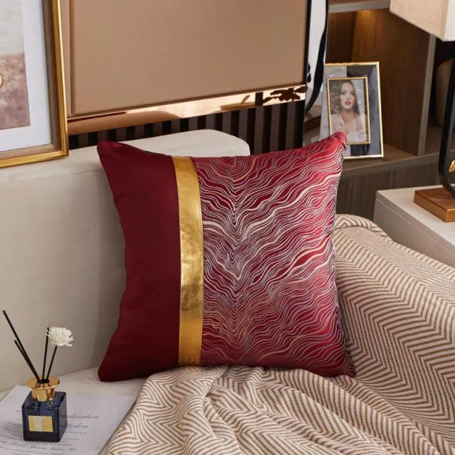 Housse de Coussin 45x45cm Royal en Soie Bordeaux