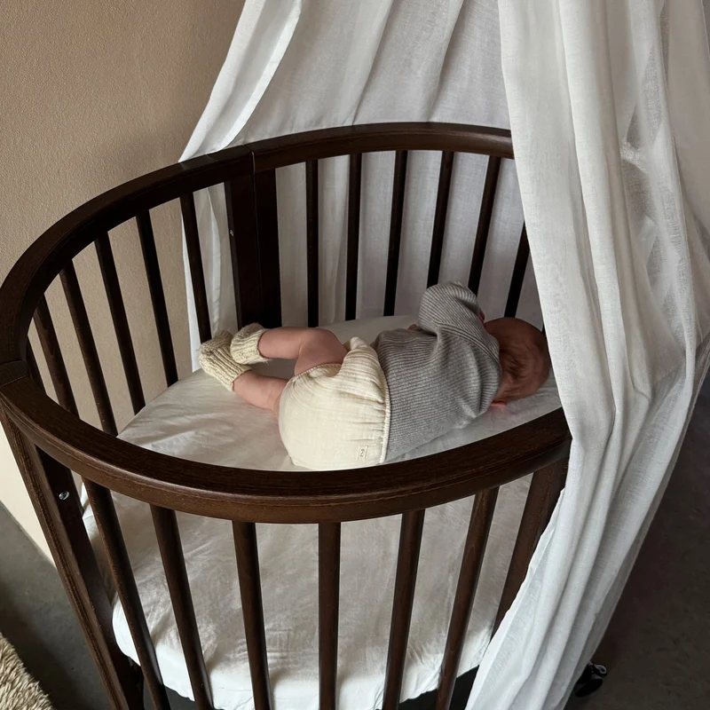Mini Couchette Stokke® Sleepi™ V3 avec Matelas - Brun