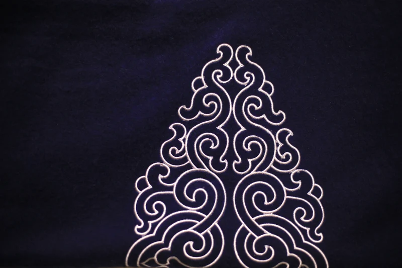 Chemin de lit BLUE NIGHT broderie argent