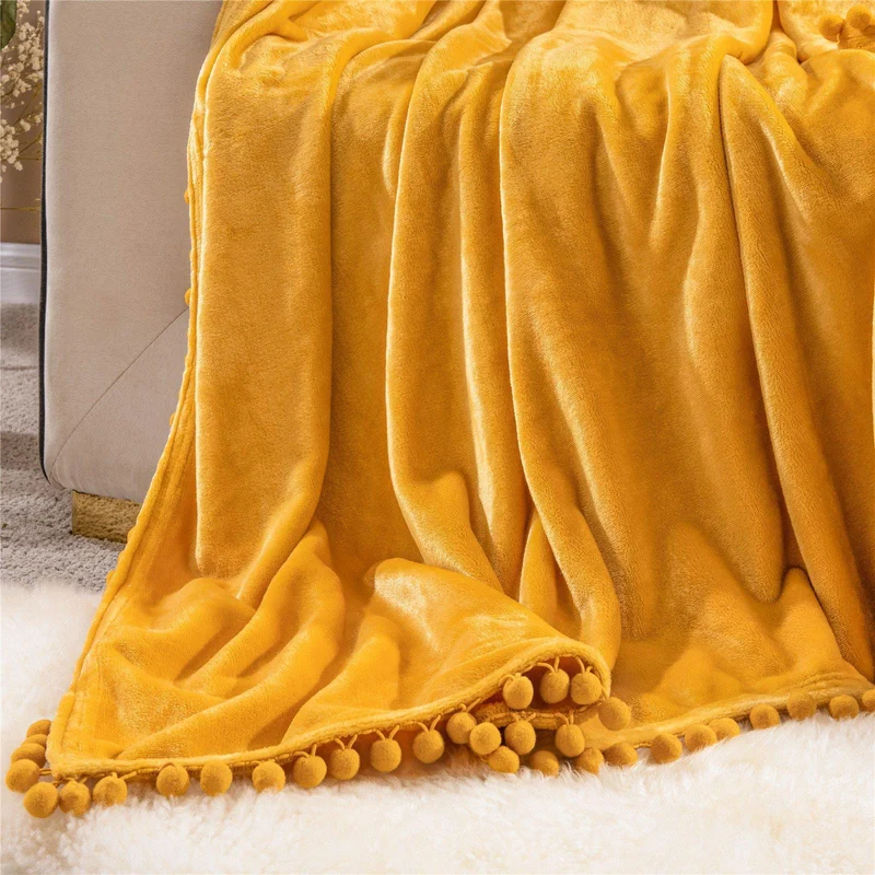 Plaid Canapé en Flanelle Jaune à Pompons