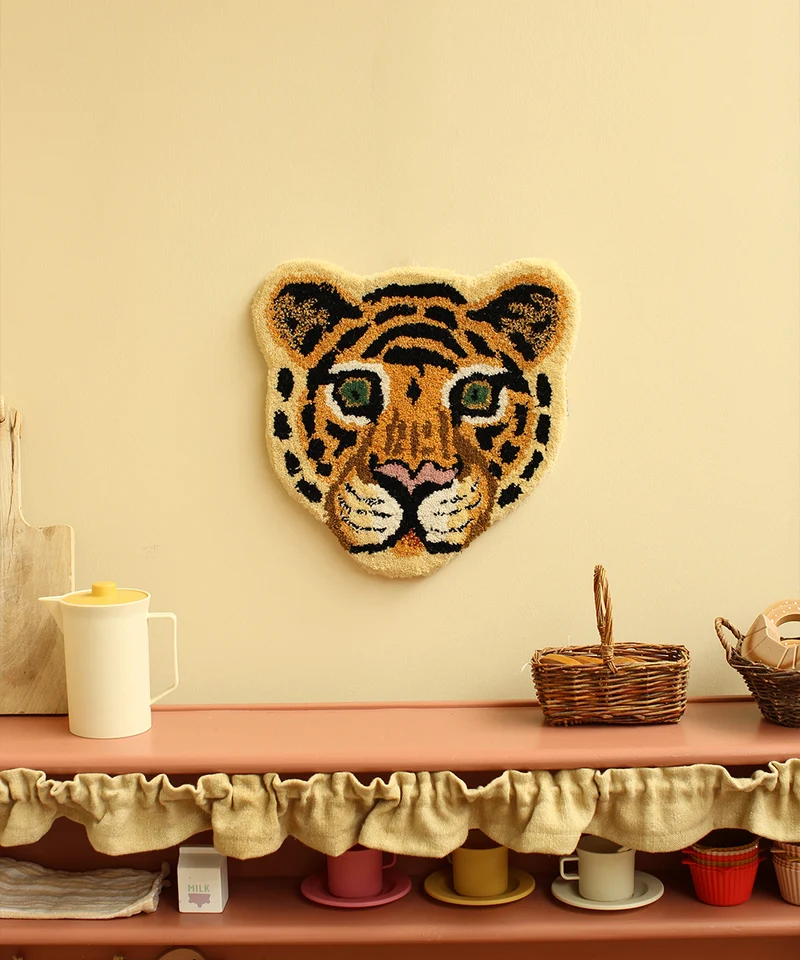 Tigerhoved tæppe i uld – Doing Goods