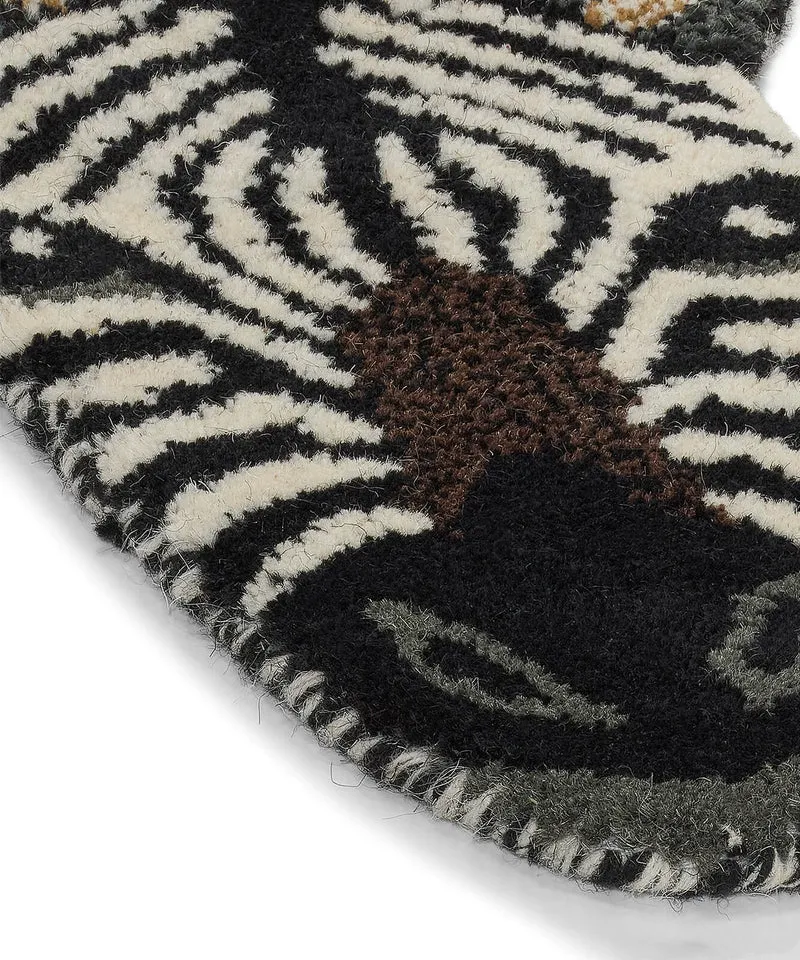 Zebra tæppe i uld – Doing Goods
