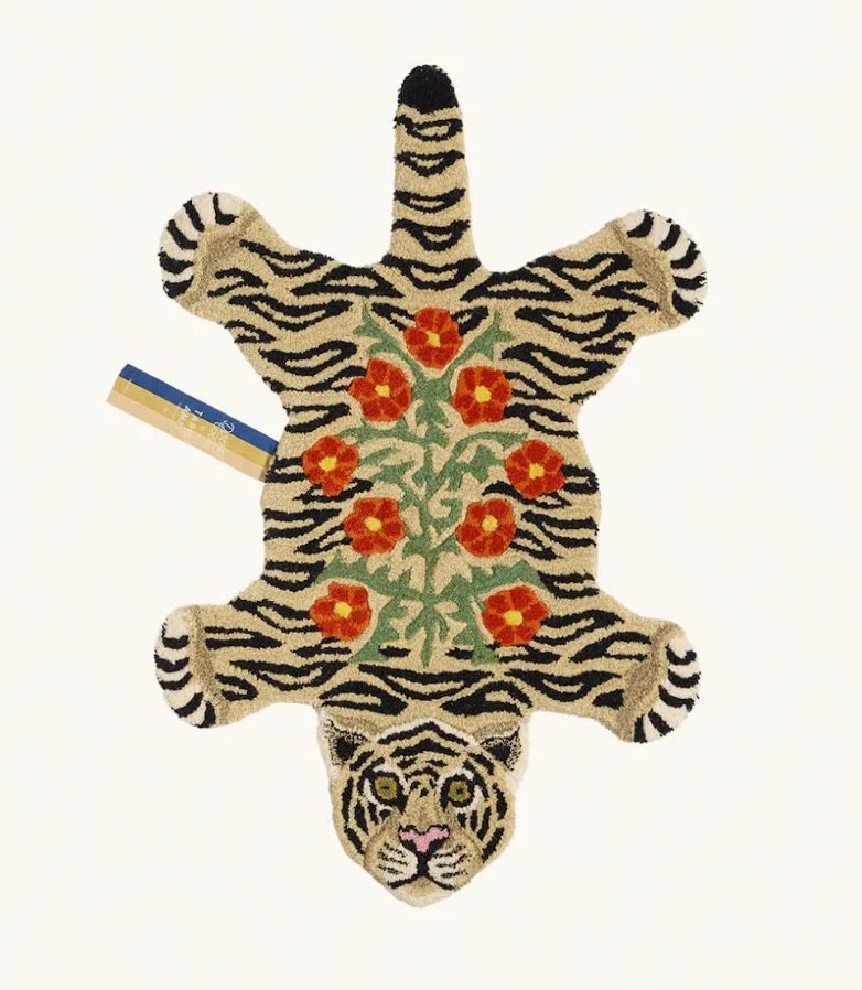 Blomstret hvid tiger tæppe i uld – Doing Goods