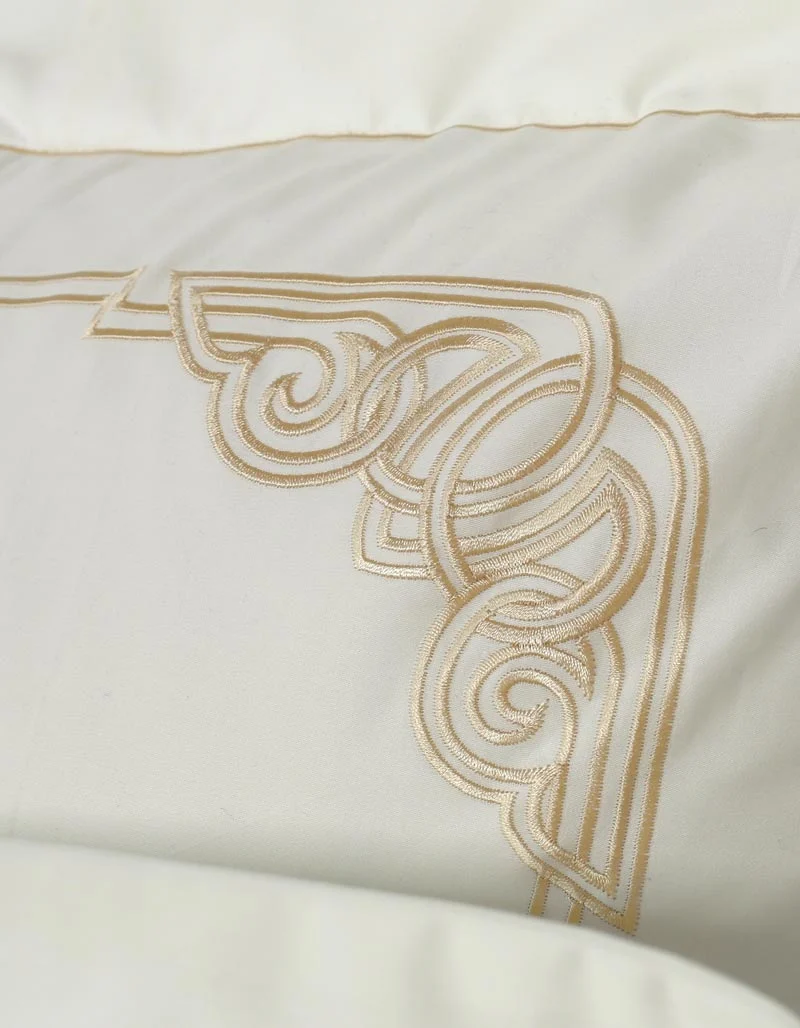 Taie d'oreiller carré ART DECO / GOLD