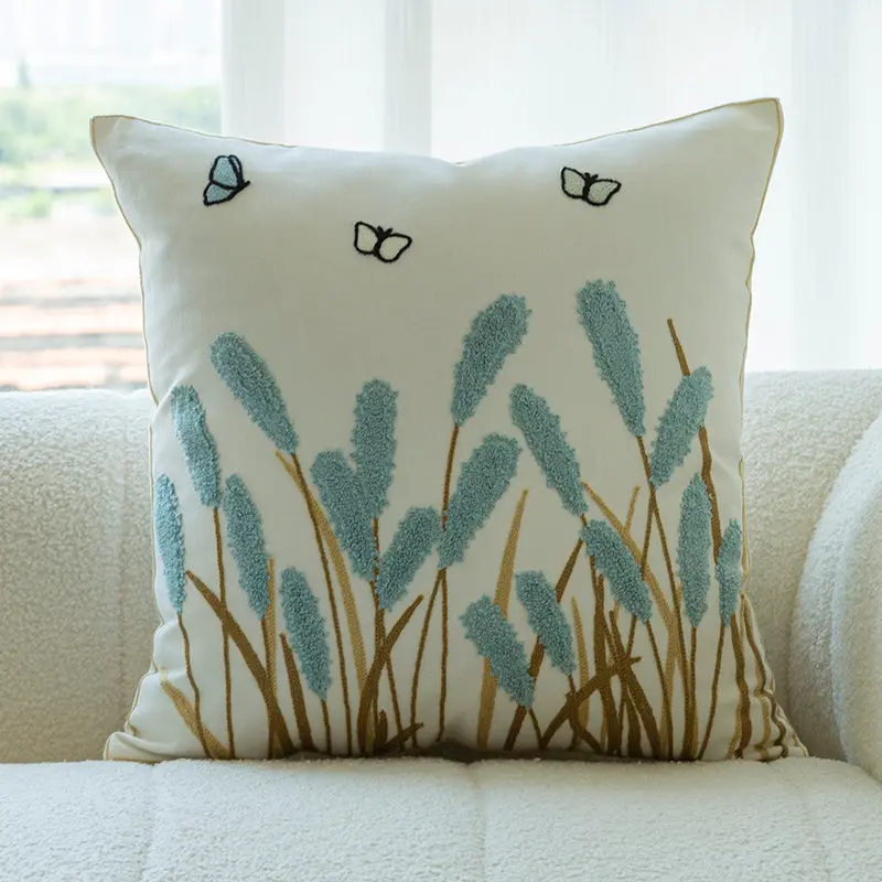 Housse de Coussin Brodée Avella