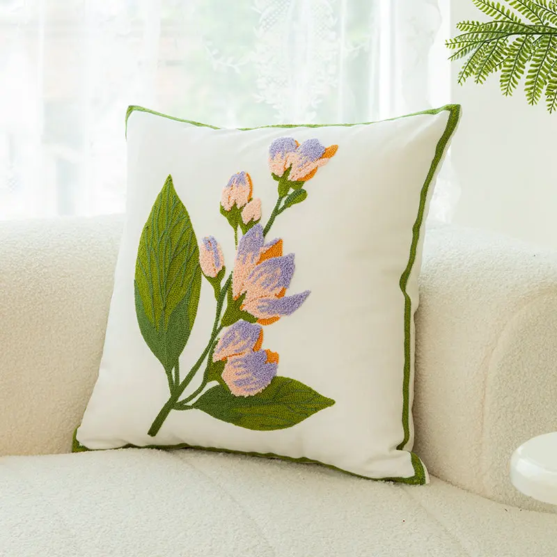 Housse de Coussin Brodée Avella