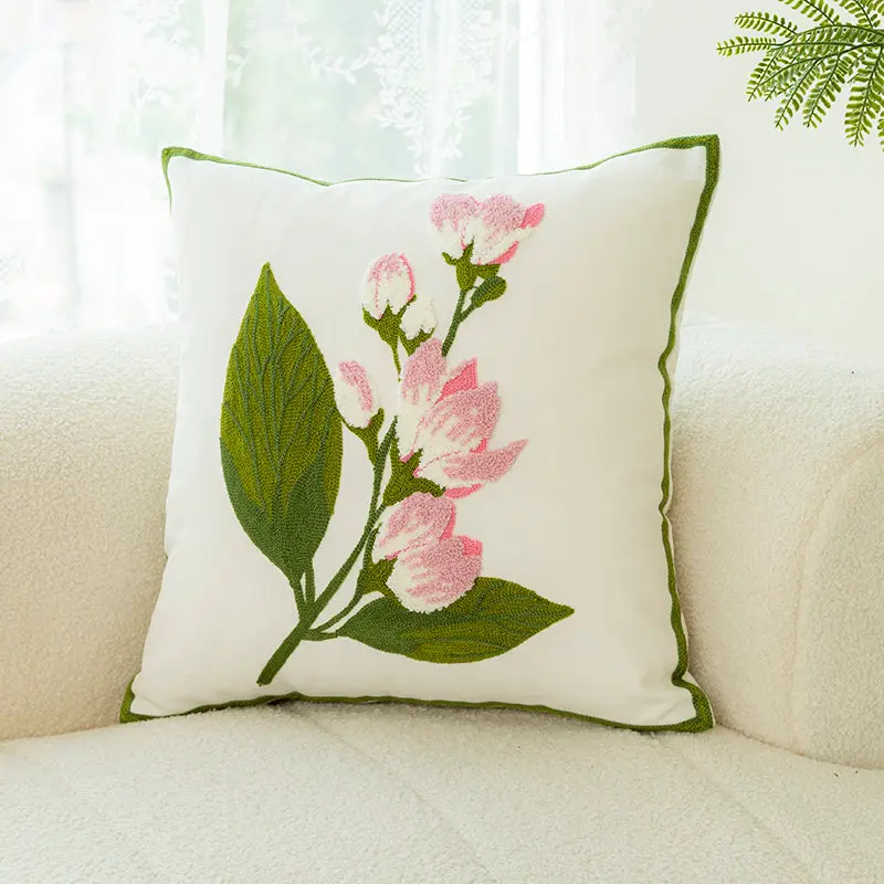 Housse de Coussin Brodée Avella