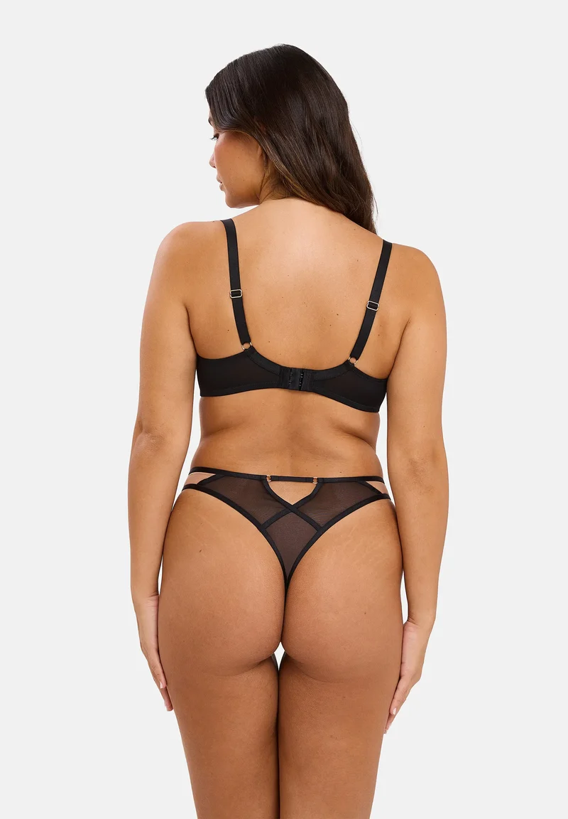 Ensemble Deva avec 2 bas et babydoll