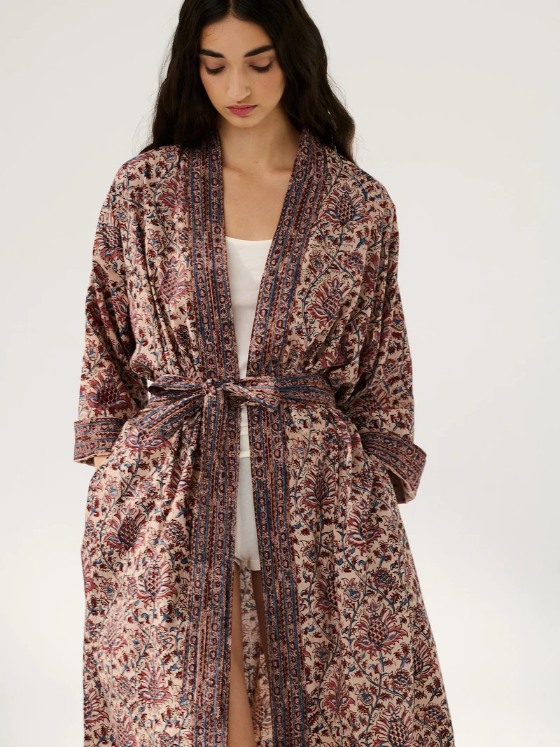 Kimono court